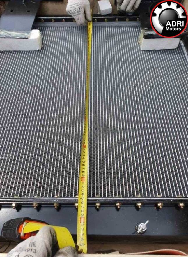 Радіатор SDLG LG968 WD10 в зборі 4110001577 (840x845x160)