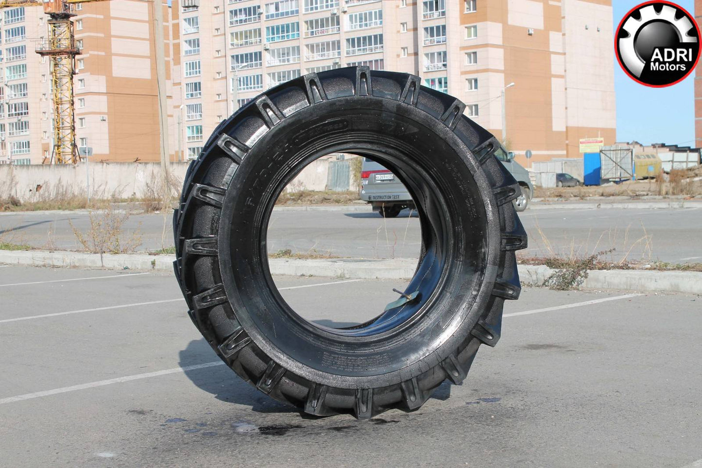 шини 16.70-24 MAXtires для фронтального навантажувача