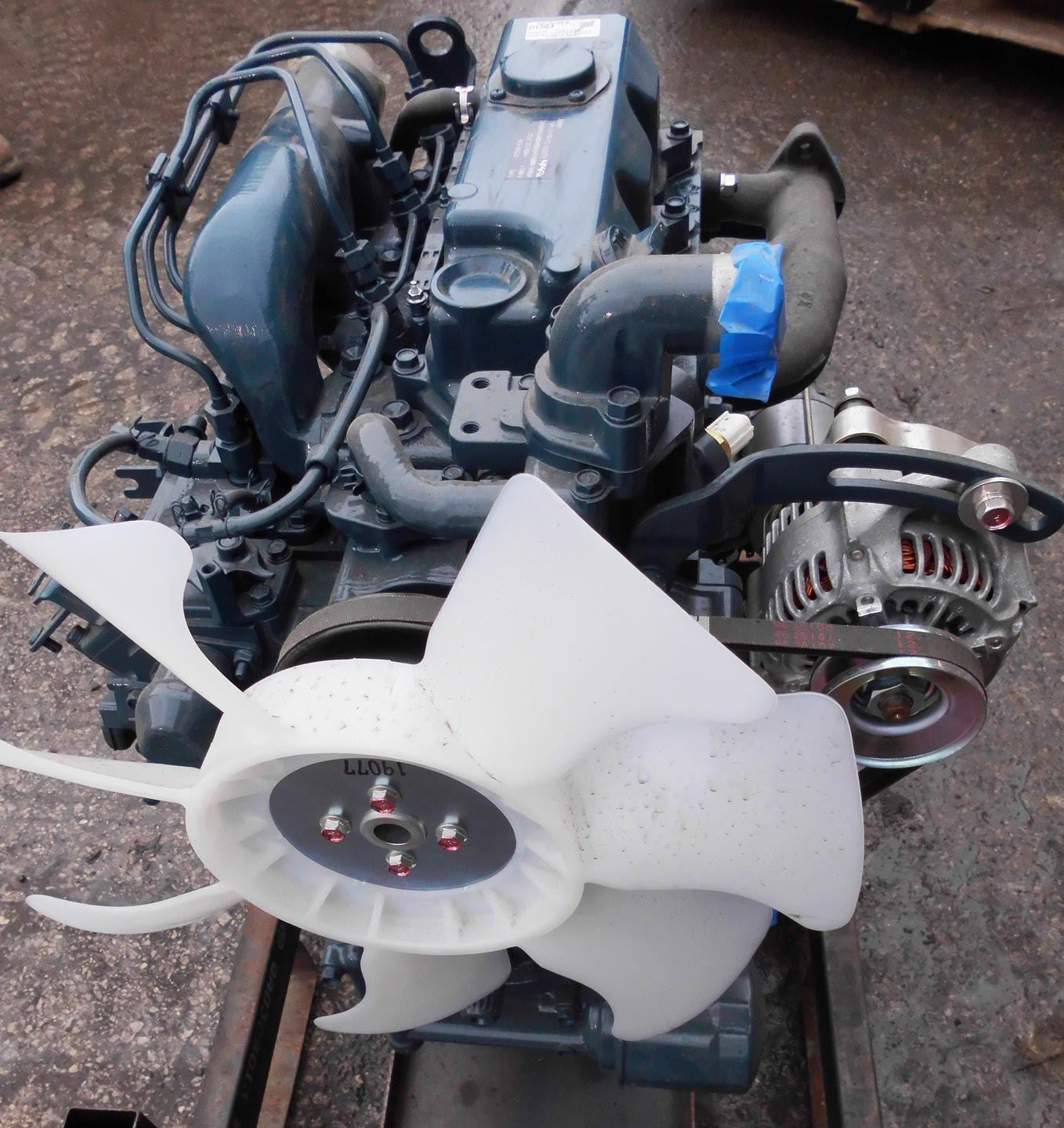 Kubota D1503 engine