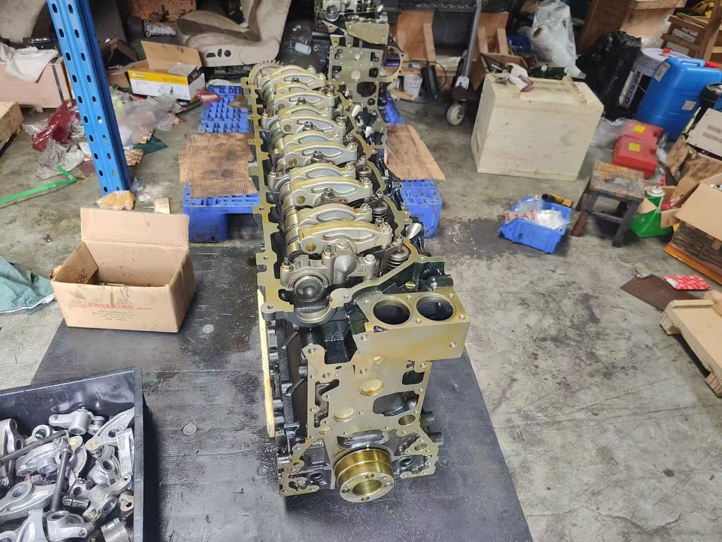 Isuzu 6HK1 Engine
