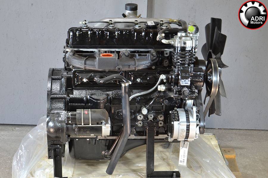 Дизельний двигун Yunnei YN33 в зборі