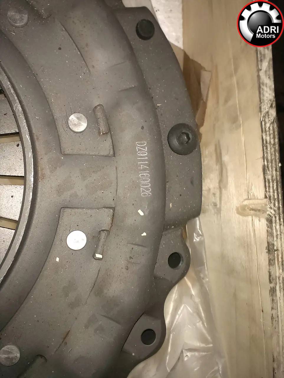 купити в Україні Кошик зчеплення на самоскид DZ9114160026 HOWO та китайських вантажівок