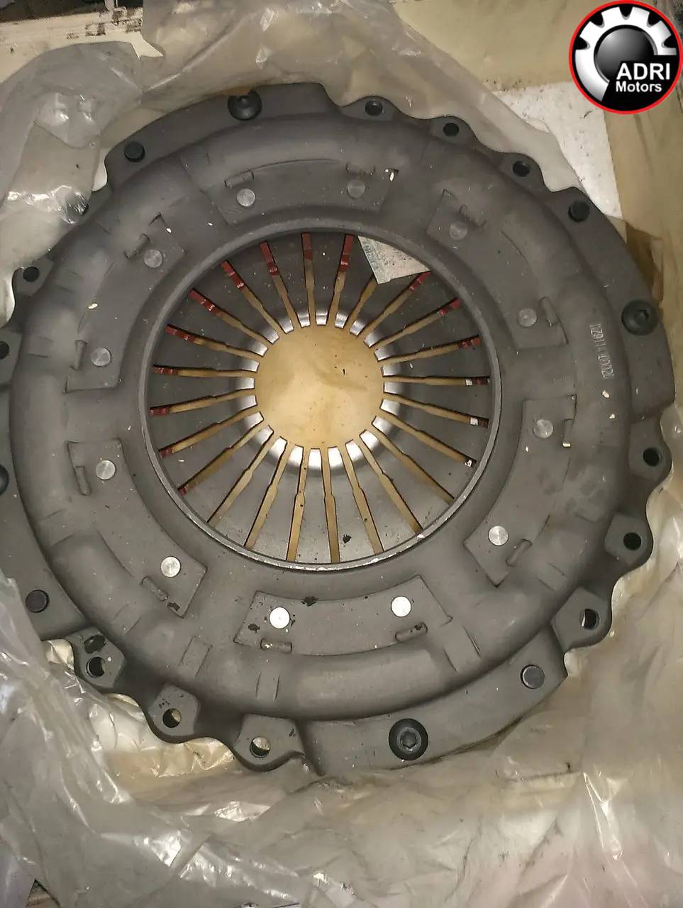 купити в Україні Кошик зчеплення на самоскид DZ9114160026 HOWO та китайських вантажівок