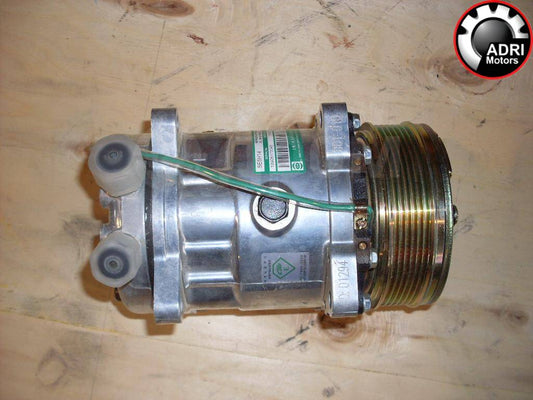 Компресор кондиціонера для HOWO Euro 2,  БелАЗ з клиновим приводом WG1500139000