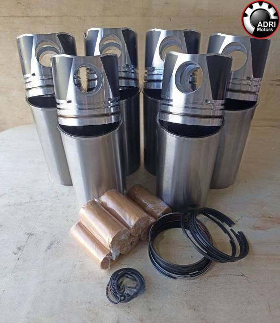 Поршнева група двигуна HOWO WP10, WD615 (612600900072 / 612600030010)