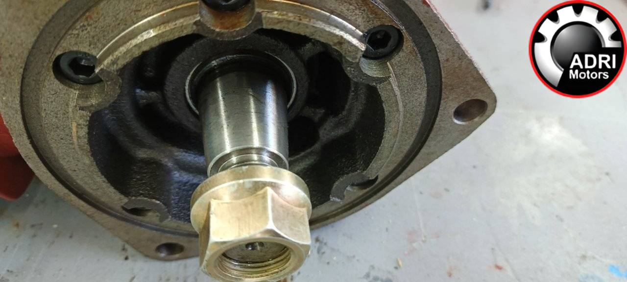 Одноциліндровий компресор SHAANXI WP10 24×30