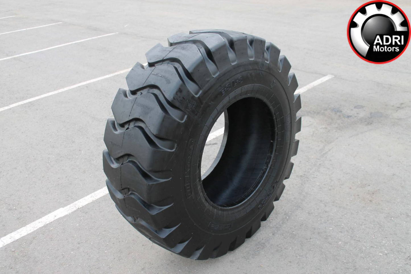 Шина 20.5-25 MAXtires для фронтального навантажувача 24PR