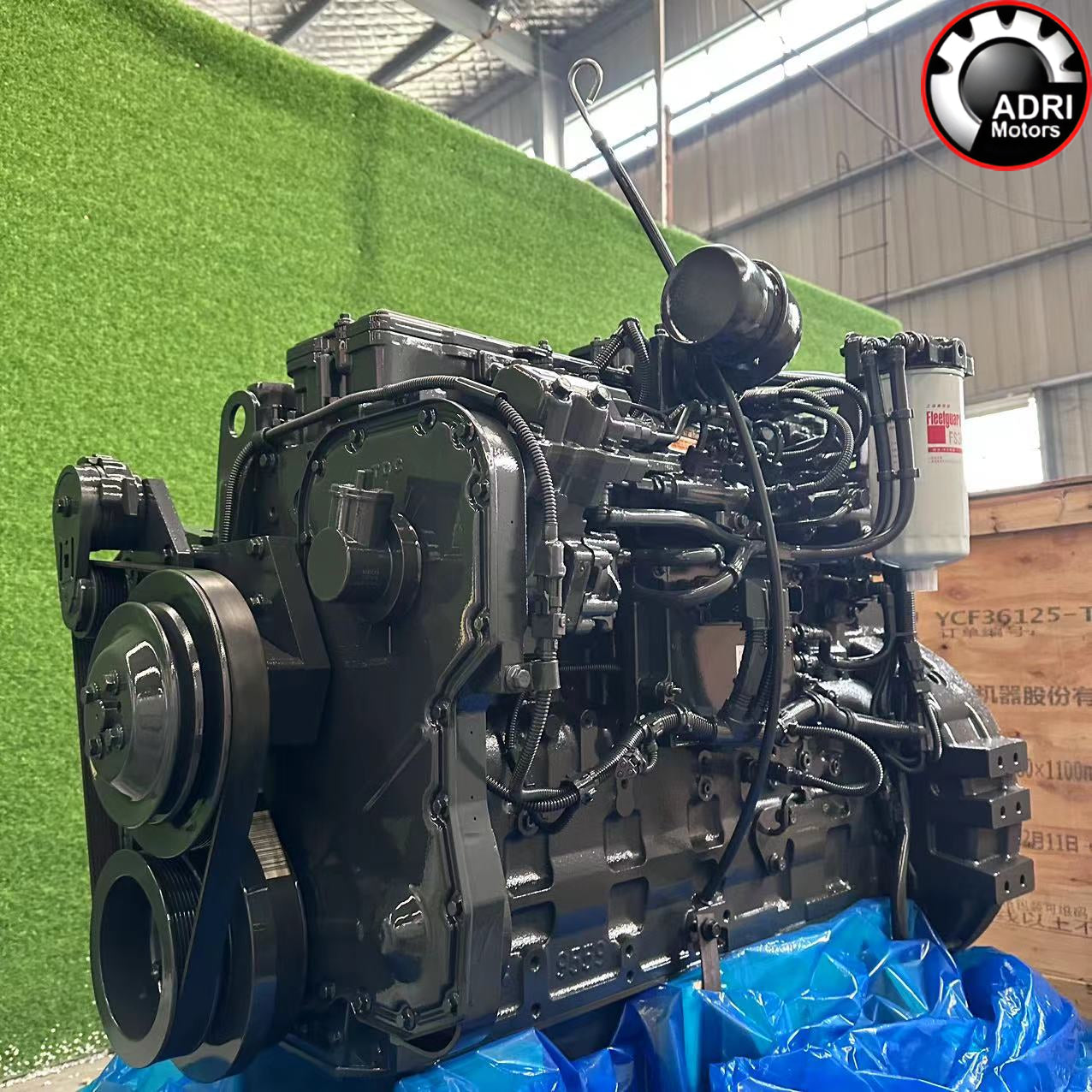 Купити в Україні Двигун Komatsu SAA6D114E-3 дизель