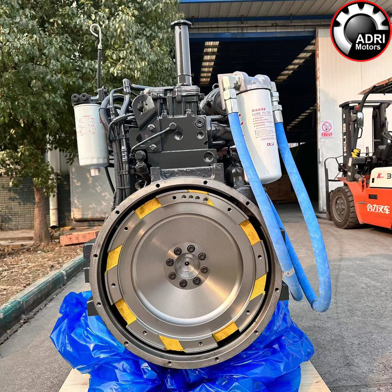 Купити в Україні Двигун Komatsu SAA6D114E-3 дизель