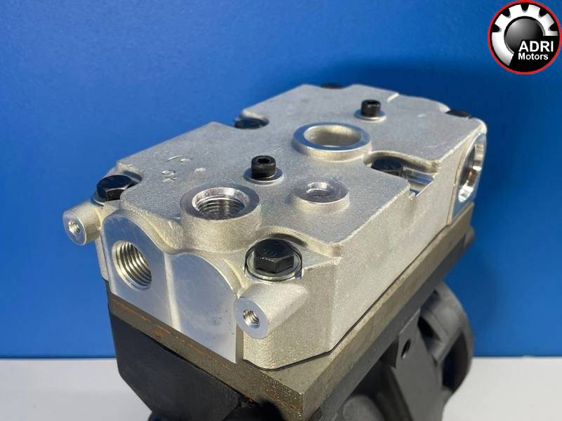 Двухциліндровий компресор для Шакман X3000  CUMMINS M11, 4974668