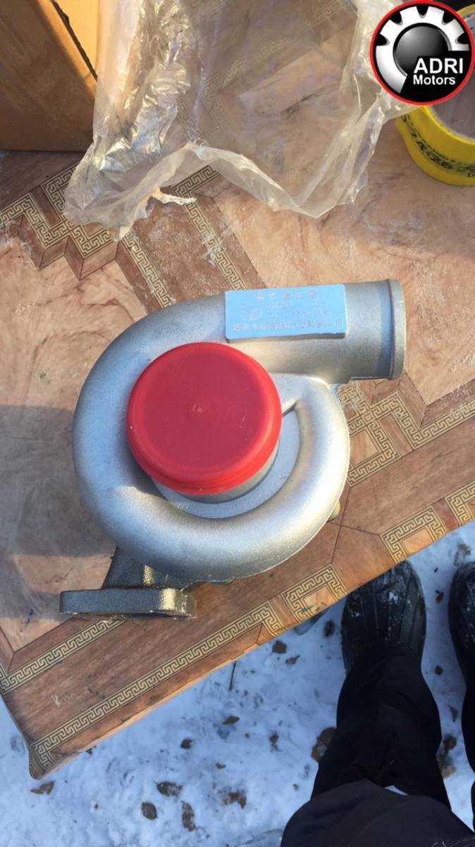 Турбіна J65 на навантажувач ZL30 купити (турбонаддув) на Ючай/Вейчай