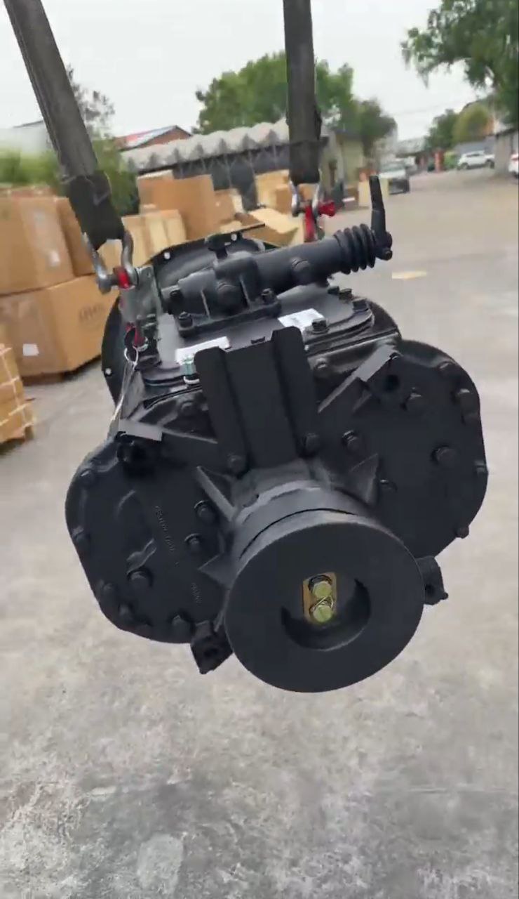 🔧 Original New 6DS-148 Transmission for Yutong Bus – Reliable Gearbox 🚌