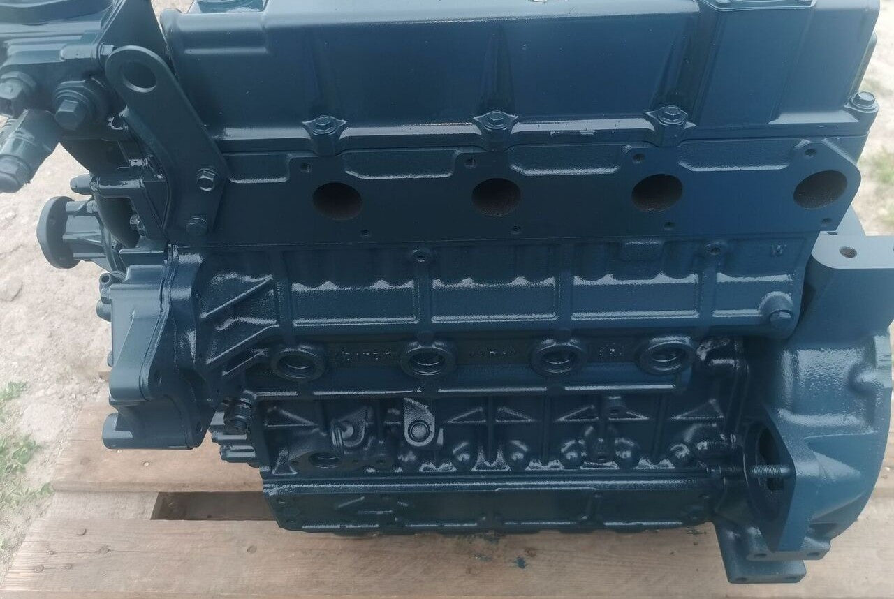 Kubota V3300 Engine