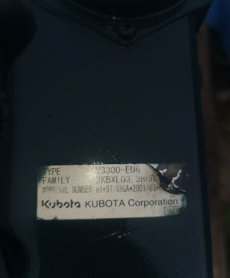 Kubota V3300 Engine