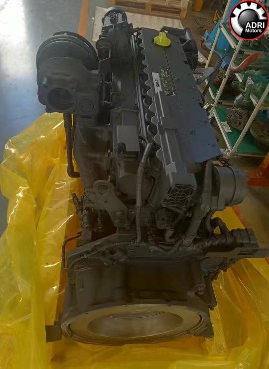 Двигун SD70B Deutz для екскаватора-навантажувача SDLG у повному комплекті
