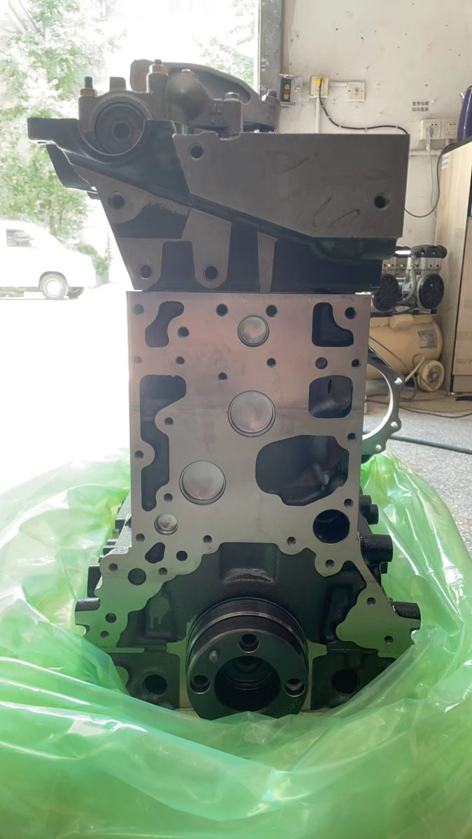 Isuzu 4HK1 Engine